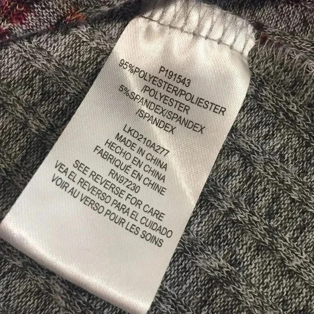 Absolutely Famous Sweater - Picture 9 of 10